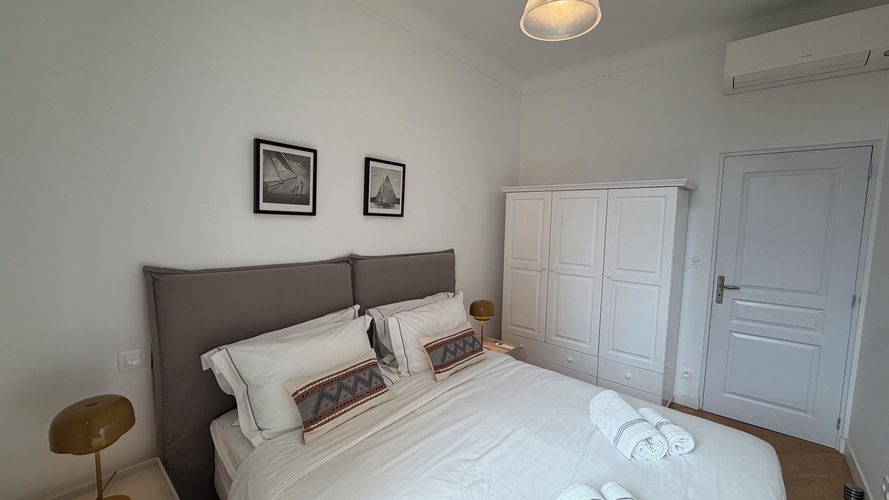 Photo of Bedroom in Antibes Old Town