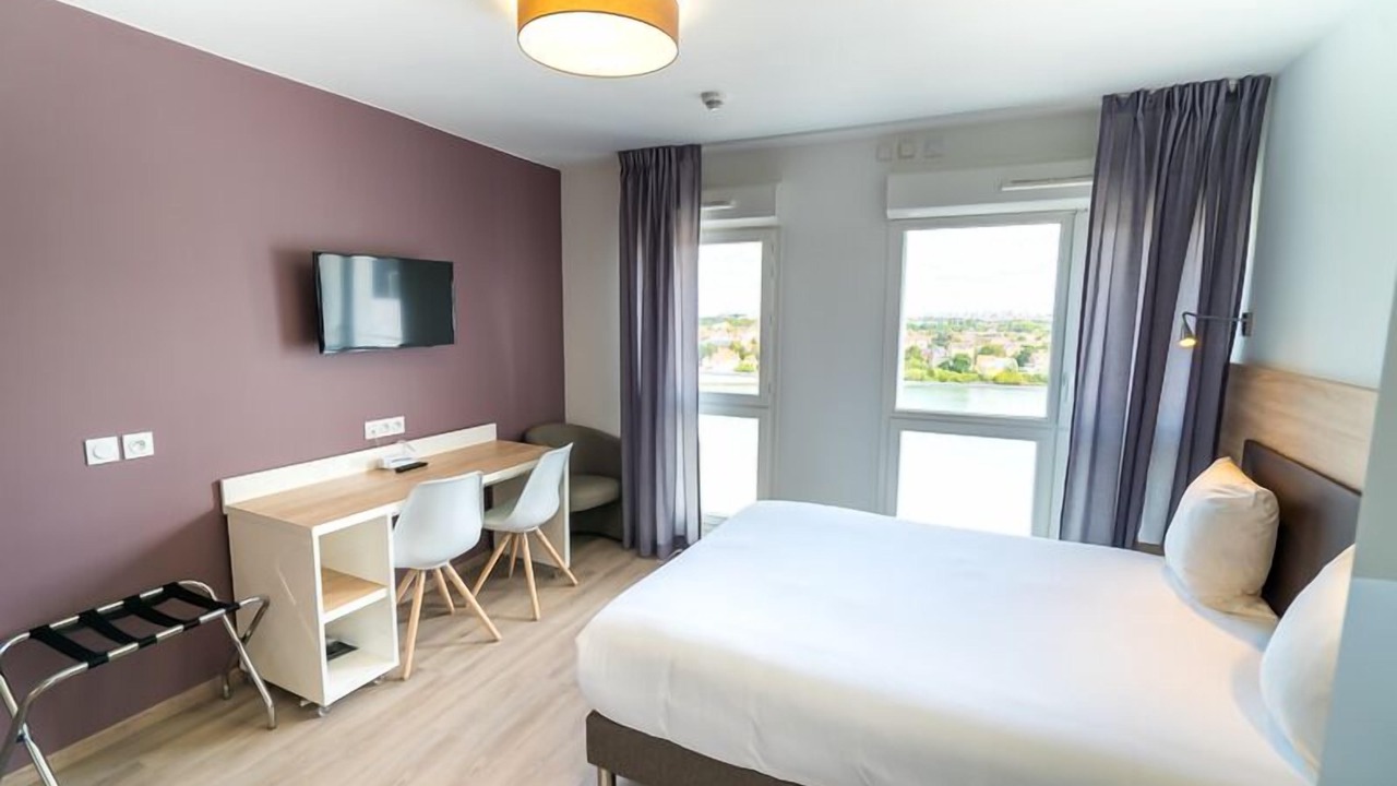 Photo of Bedroom in Choisy-le-Roi