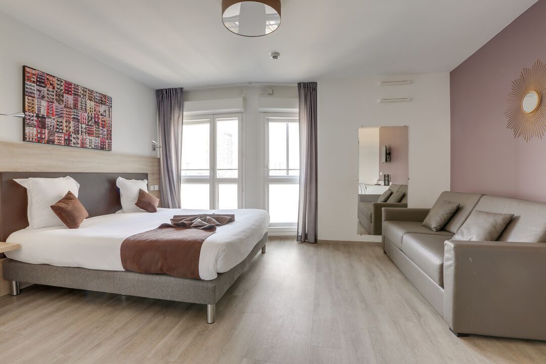 Photo of Bedroom in Choisy-le-Roi