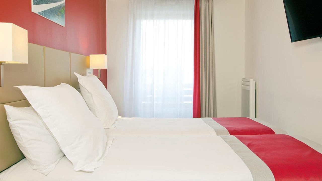 Photo of Bedroom in Bagneux