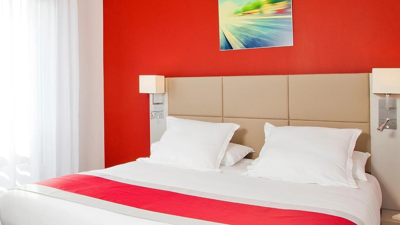 Photo of Bedroom in Bagneux