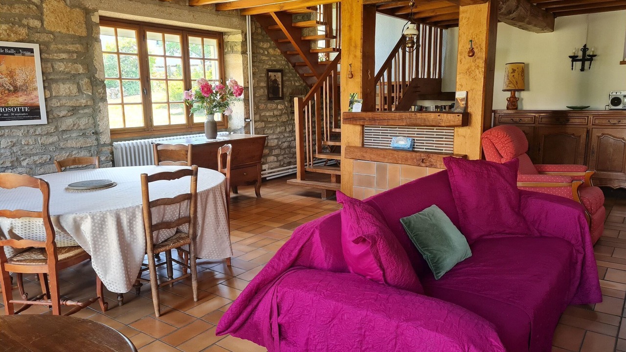 Photo of Livingroom in Vault-de-Lugny