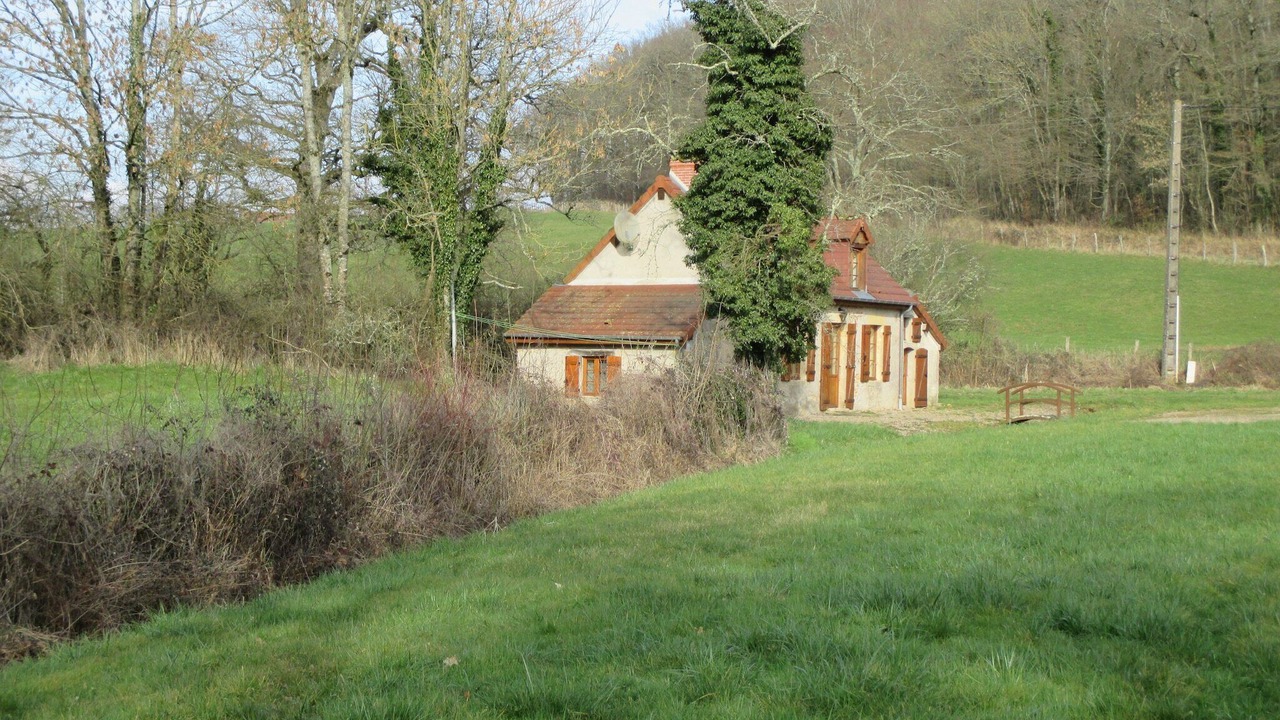 Photo of Others in Isenay
