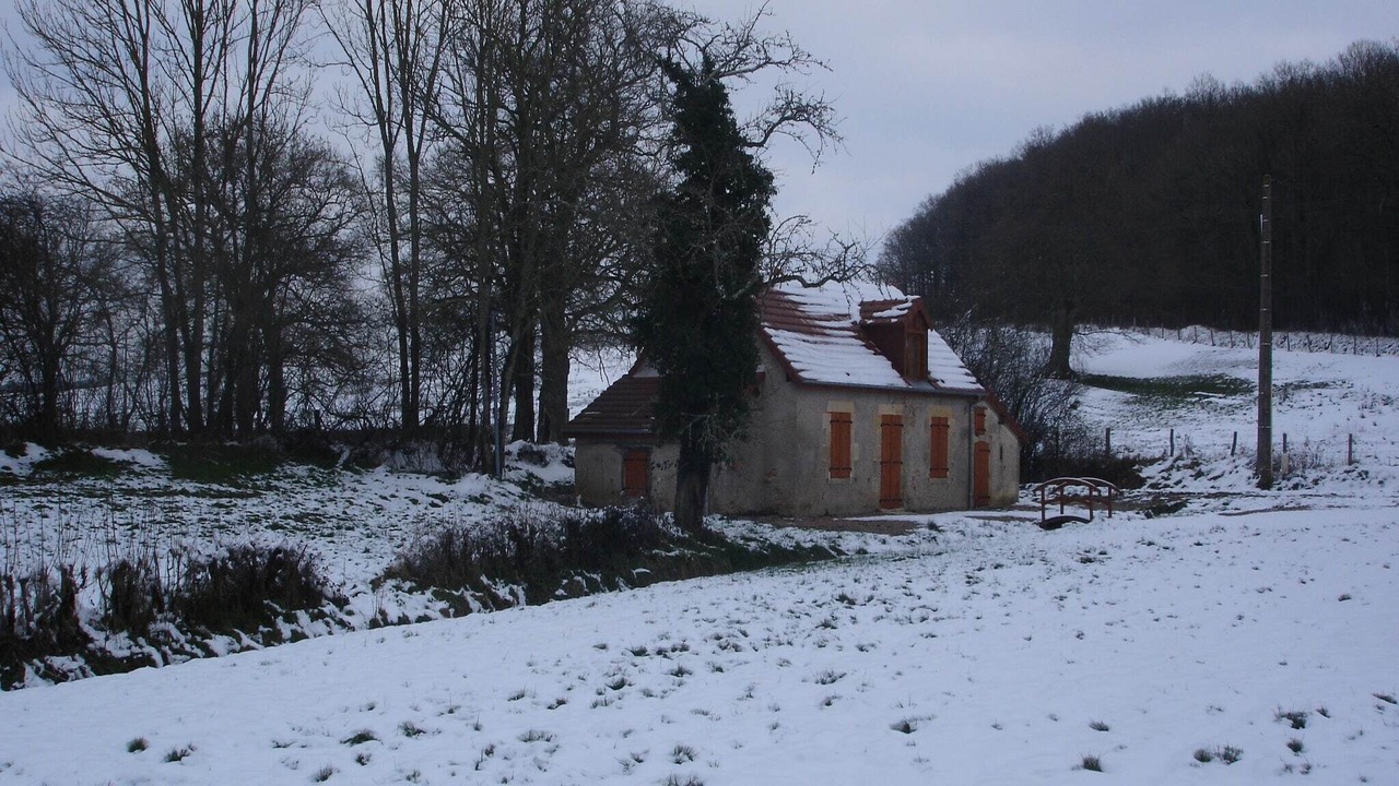 Photo of Others in Isenay