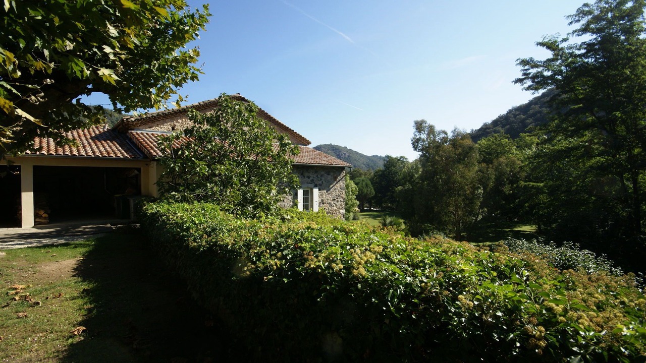 Photo of Outdoor in Pont-de-Labeaume
