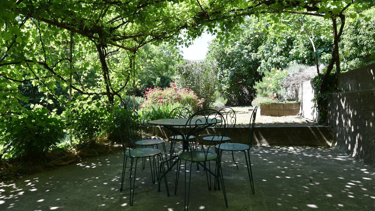 Photo of Patio Balcony in Pont-de-Labeaume