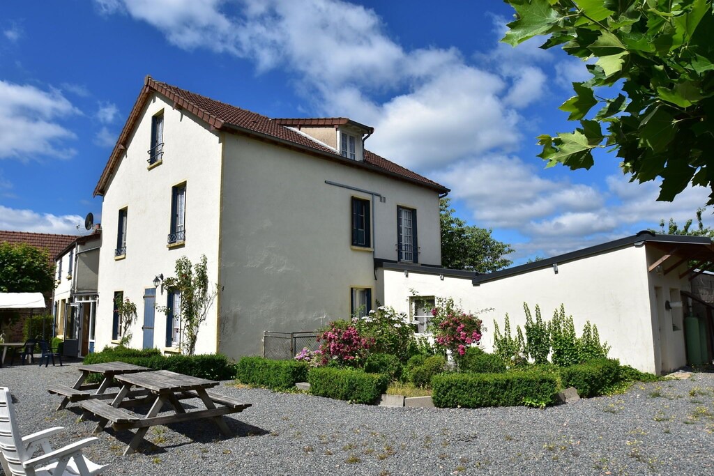 Photo of Buildings in Saint-Honore-les-Bains
