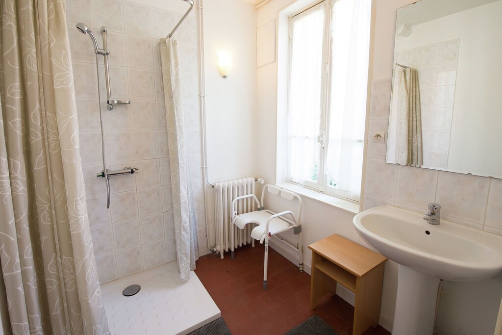 Photo of Bathroom in Saint-Honore-les-Bains
