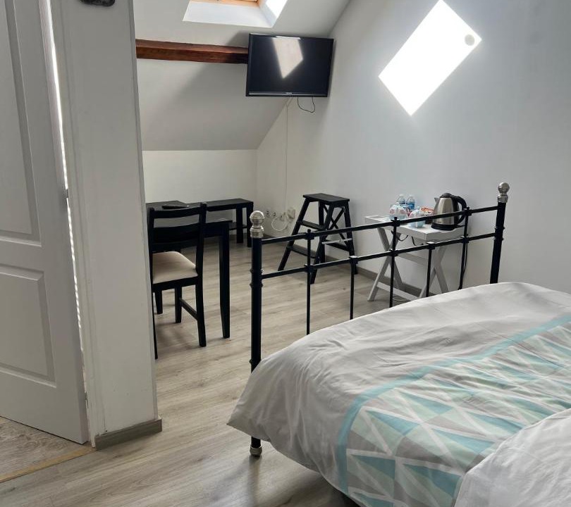 Photo of Bedroom in Montlay-en-Auxois