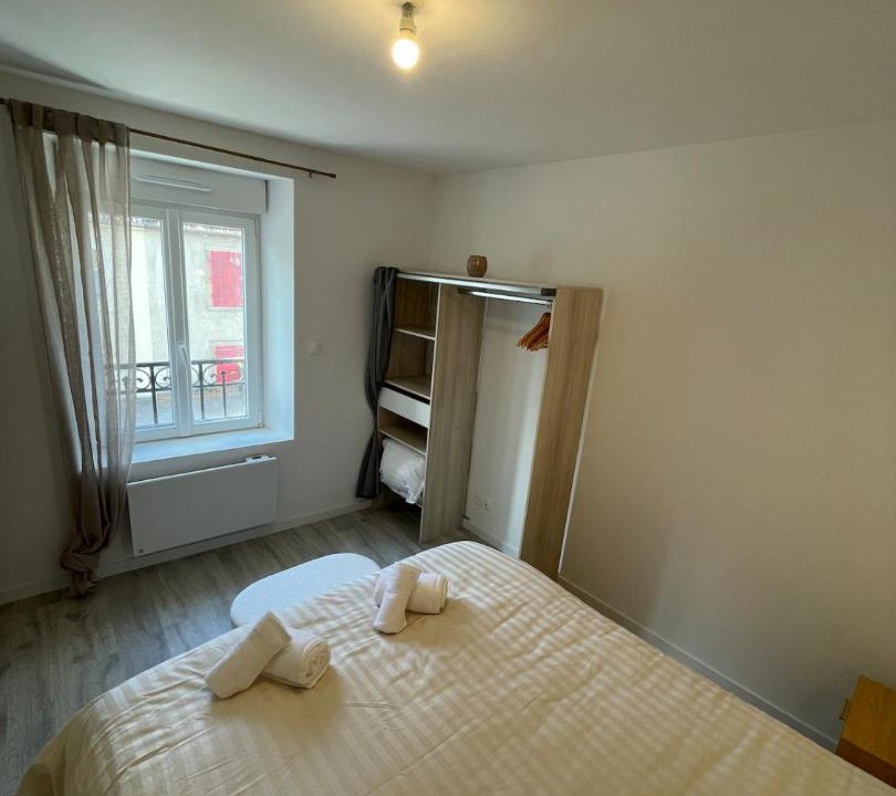 Photo of Bedroom in Contrexeville