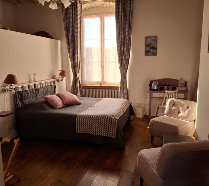 Photo of Others in Chateau-Chalon