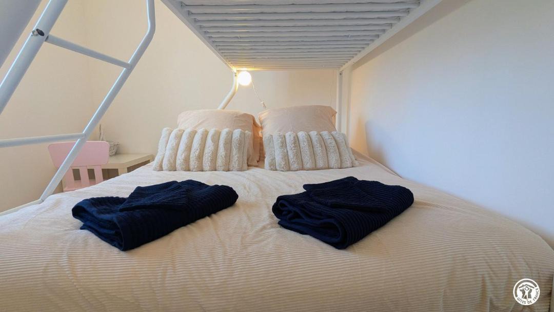 Photo of Bedroom in Essey