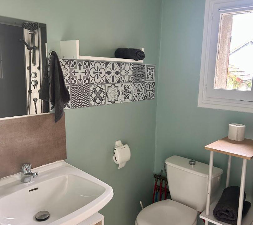 Photo of Bathroom in Saint-Vallier