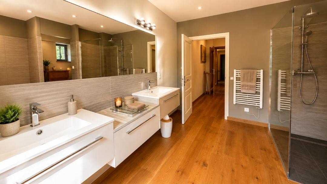 Photo of Bathroom in Milly-Lamartine