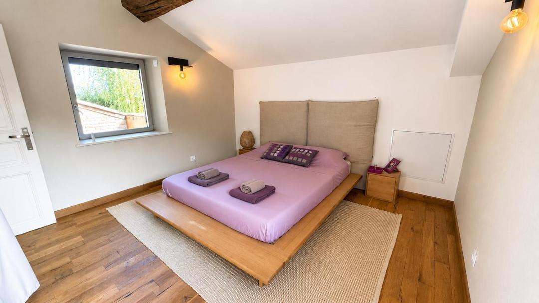 Photo of Bedroom in Milly-Lamartine