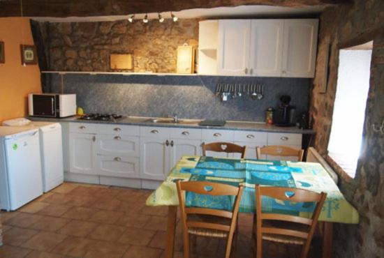 Photo of Kitchen in Bessay-sur-Allier