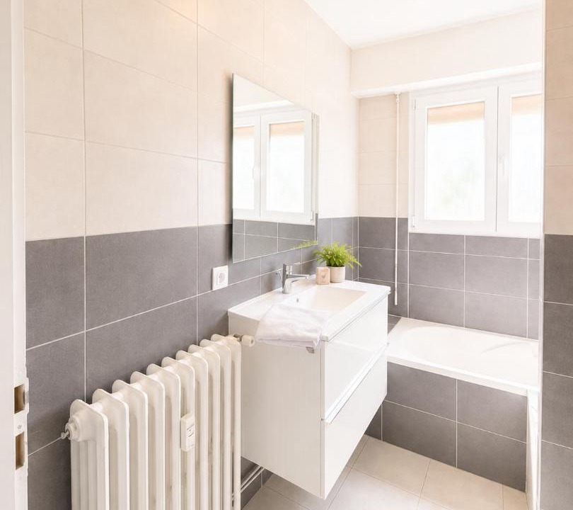 Photo of Bathroom in Ambilly