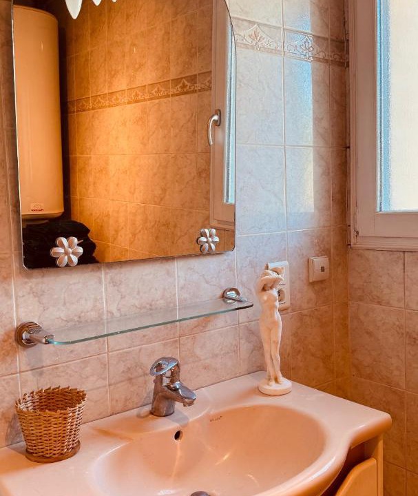 Photo of Bathroom in Belleville