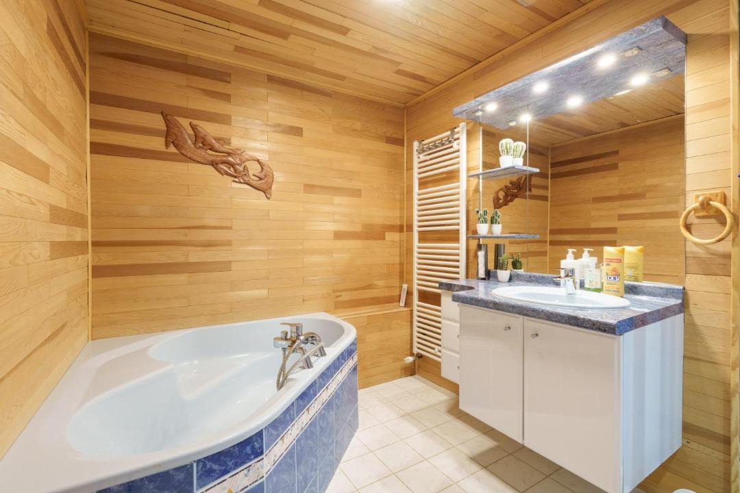 Photo of Bathroom in Bougey