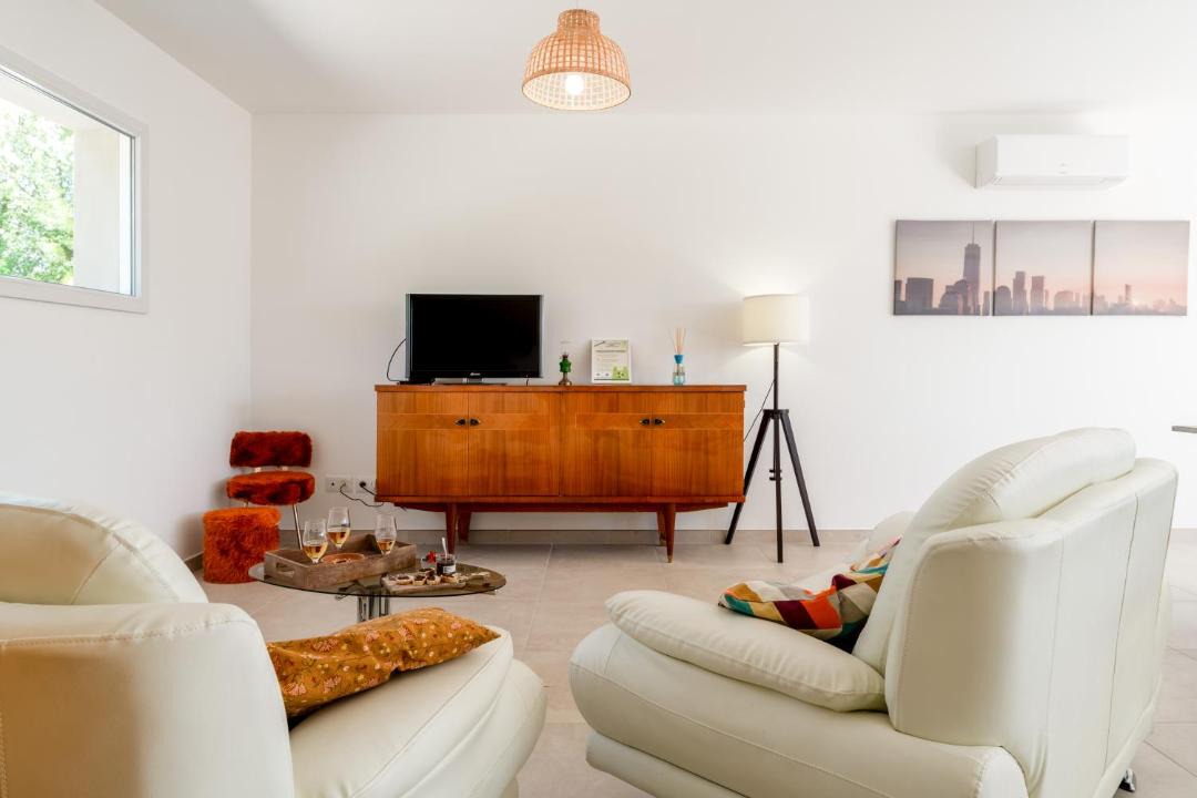Photo of Livingroom in Mormoiron