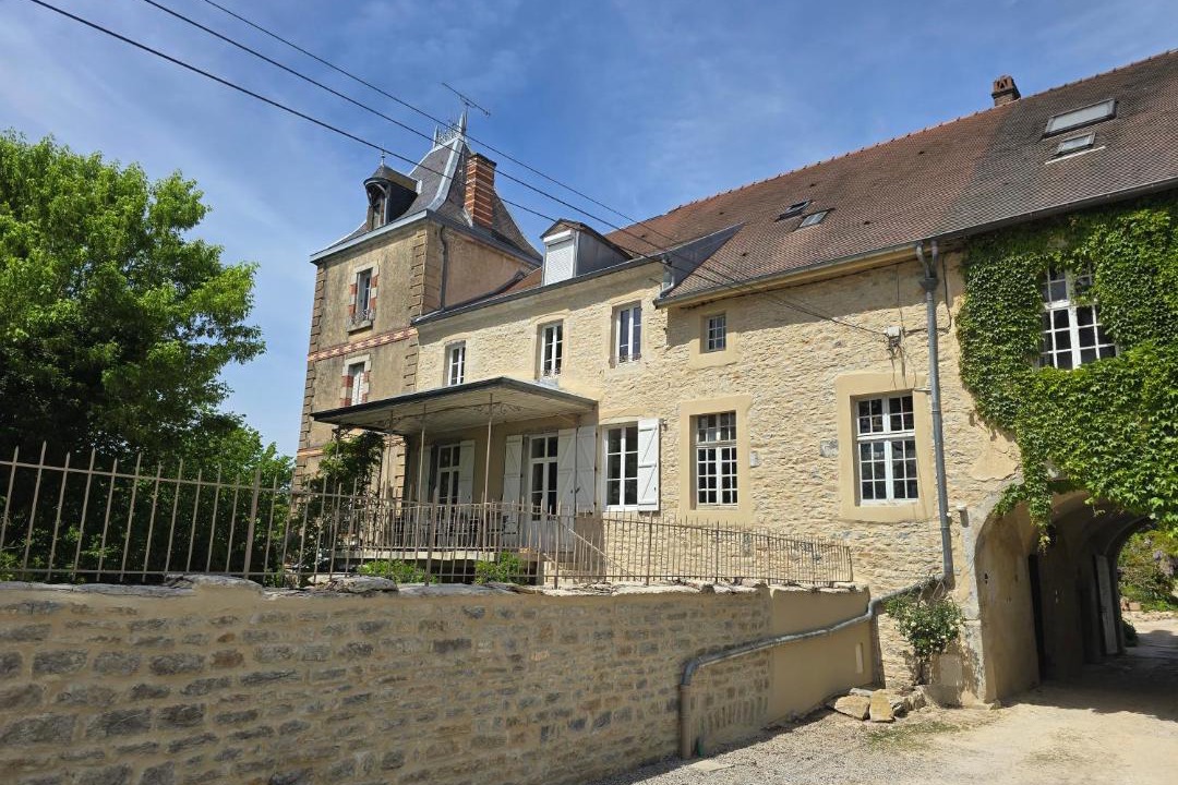 Photo of Others in Villeneuve-sous-Pymont