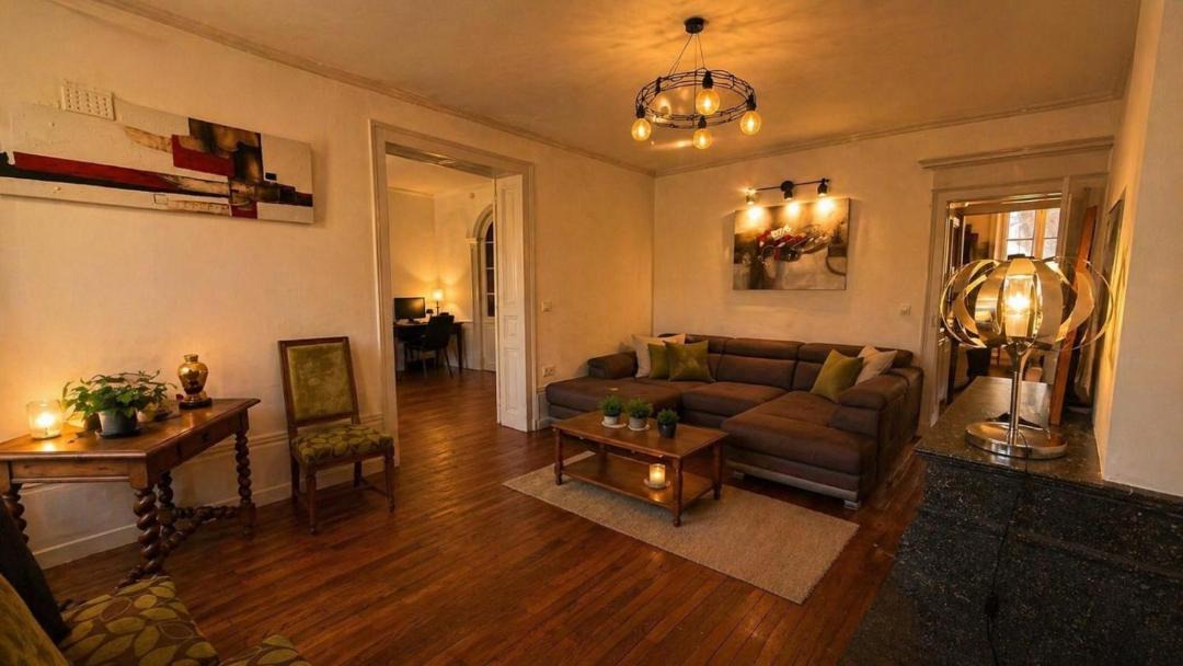 Photo of Livingroom in Lure