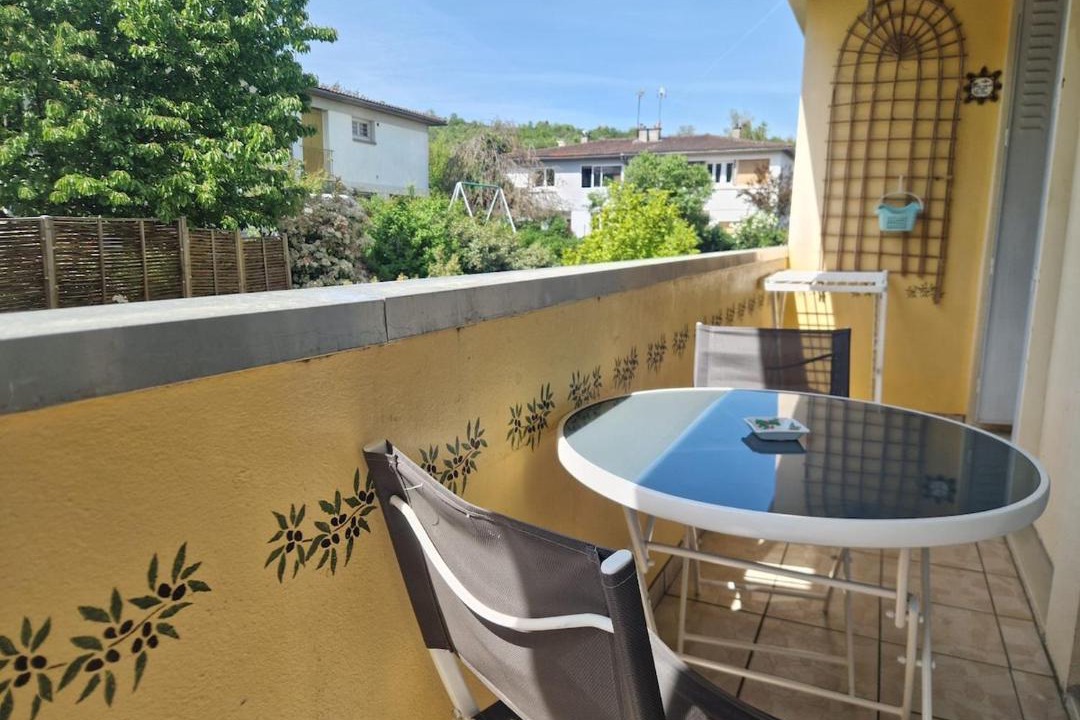 Photo of Patio Balcony in Romagnat