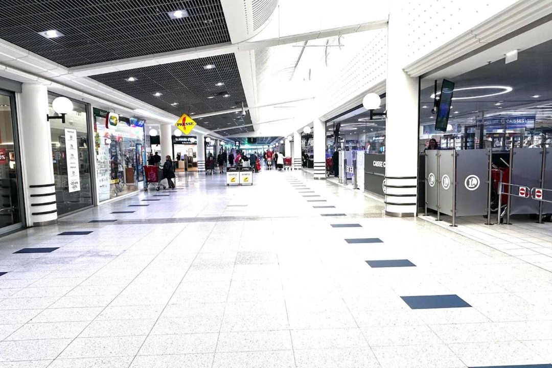 Photo of Others in Orly