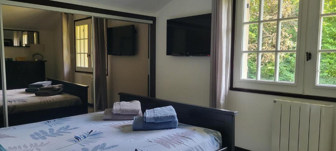 Photo of Bedroom in Saint-Georges-de-Commiers