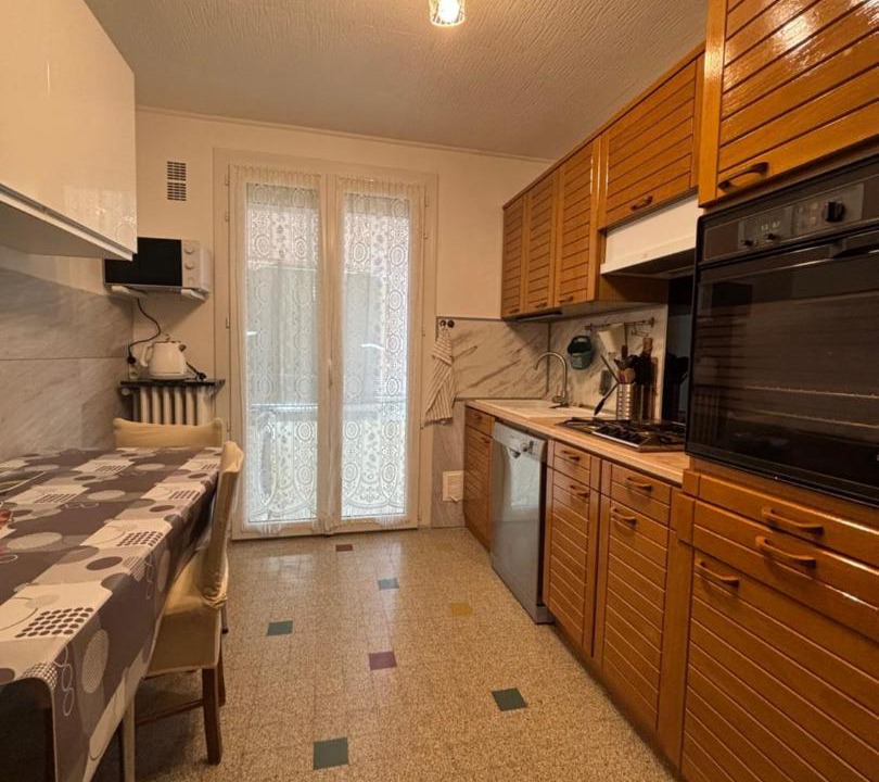 Photo of Kitchen in Montalieu-Vercieu