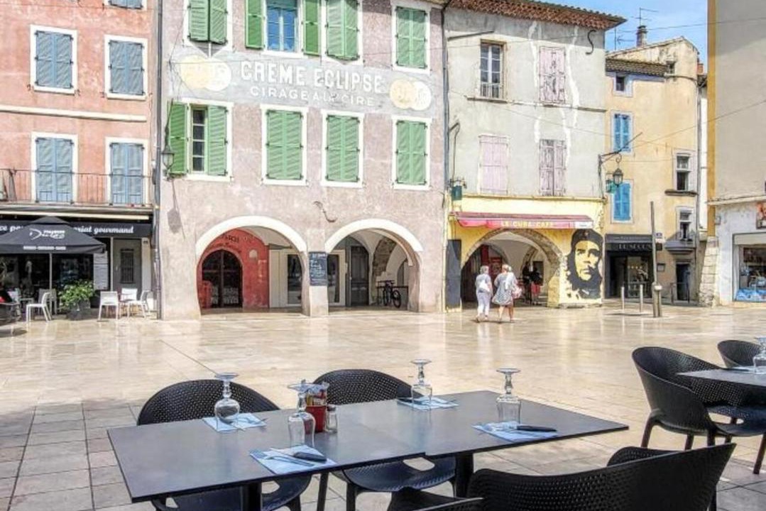 Photo of Others in Montelimar