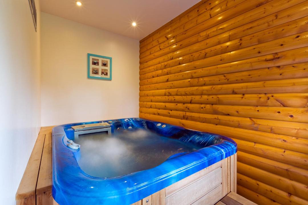 Photo of Bathroom in Saint-Romain