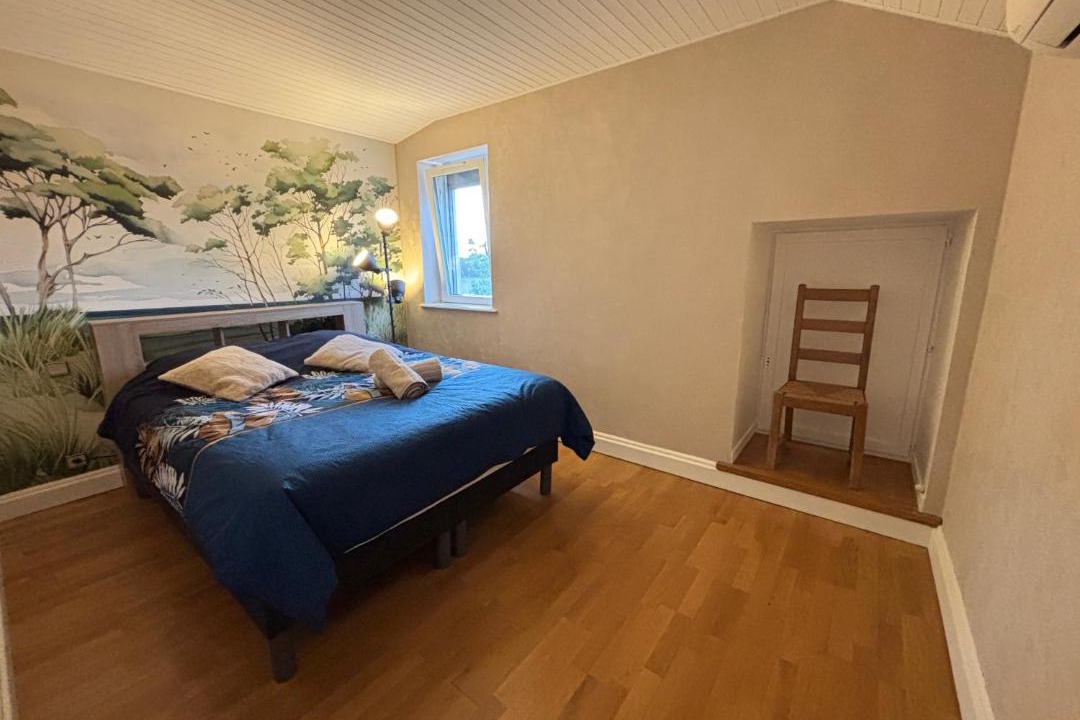 Photo of Bedroom in Ecuisses