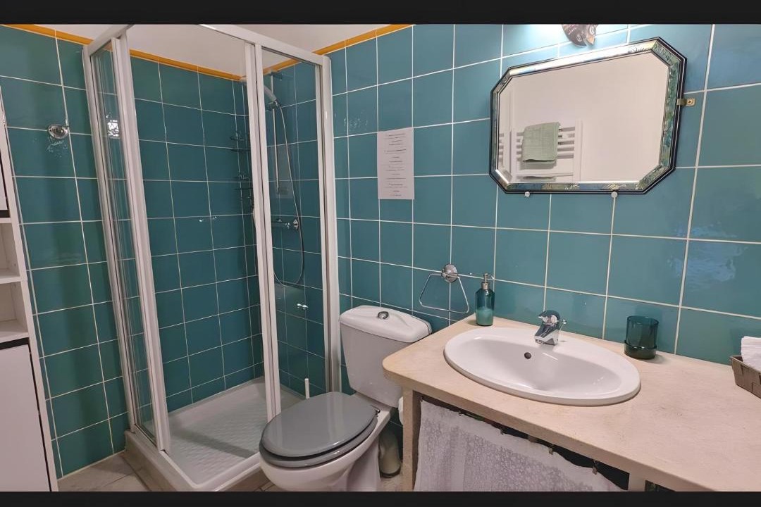 Photo of Bathroom in Villy-le-Brule
