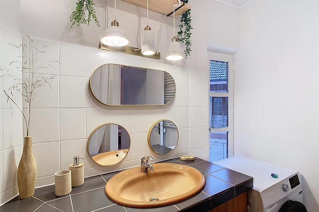 Photo of Bathroom in Voiron