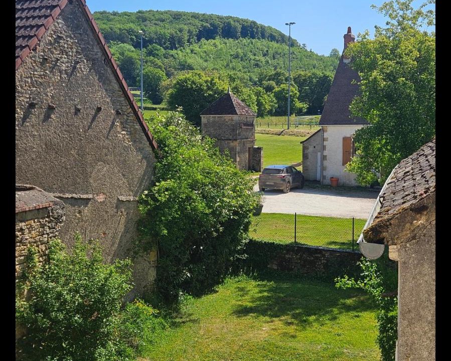 Photo of Others in Chateauneuf-Val-de-Bargis