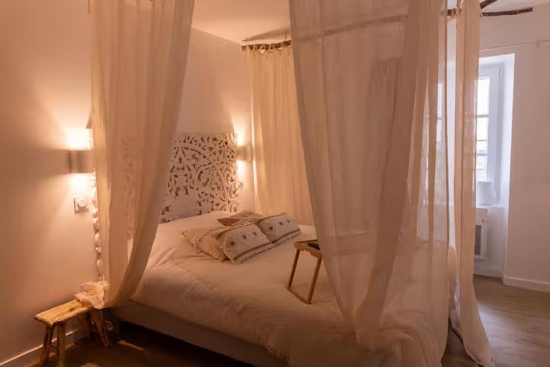 Photo of Bedroom in Vesoul