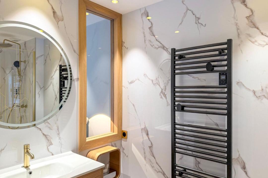 Photo of Bathroom in Dracy-le-Fort