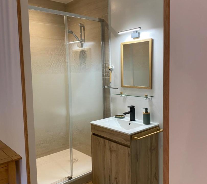 Photo of Bathroom in Baume-les-Messieurs