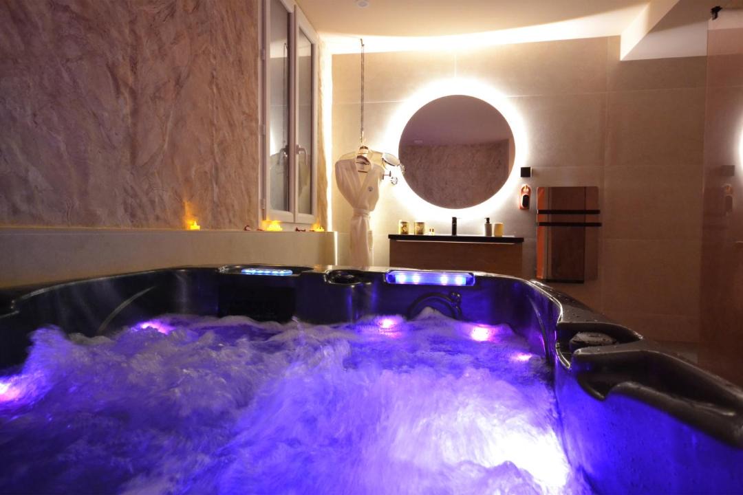 Photo of Bathroom in Romans-sur-Isere