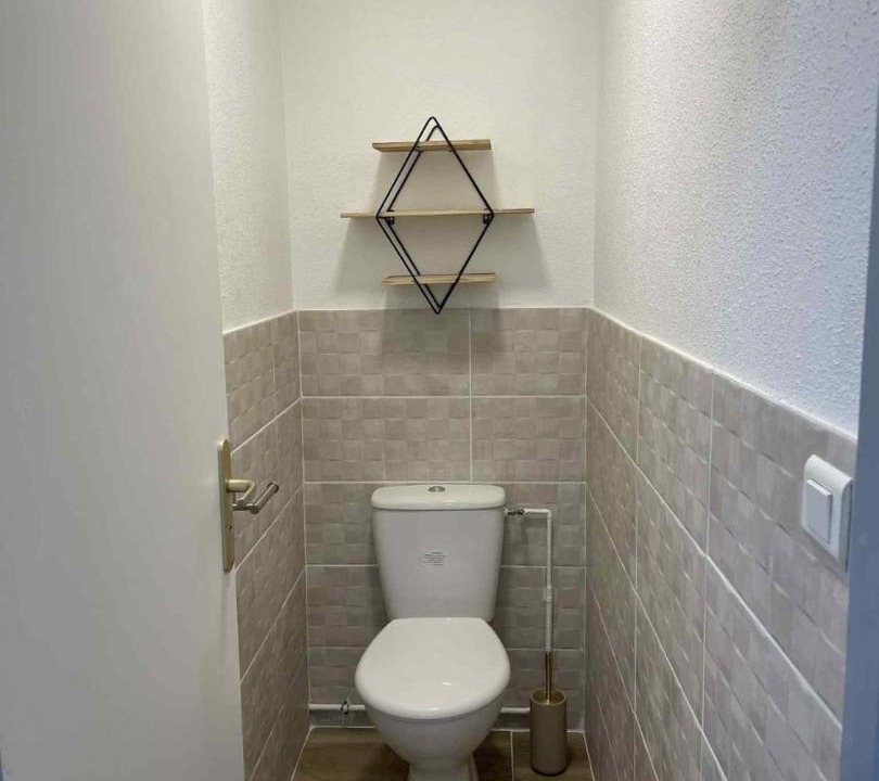 Photo of Bathroom in Lect