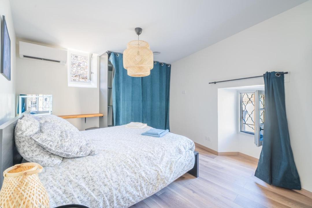 Photo of Bedroom in Donzere
