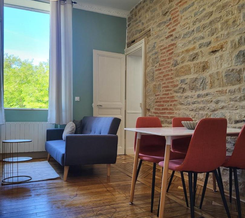 Photo of Livingroom in Lons-le-Saunier