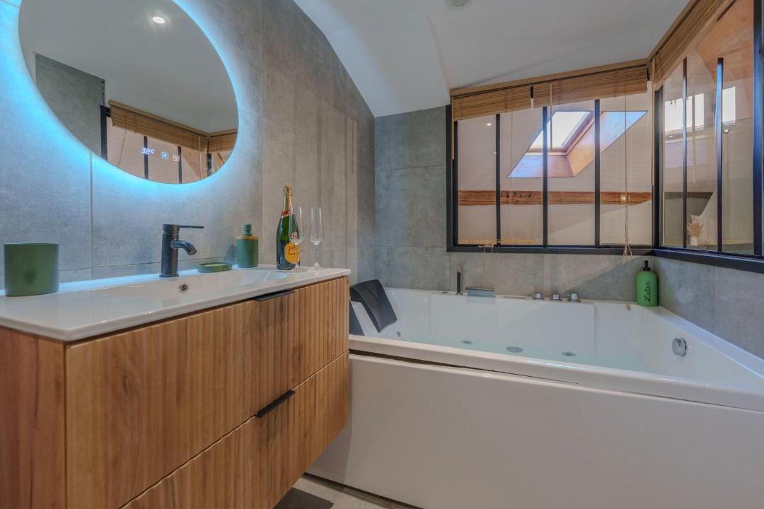 Photo of Bathroom in Voiron