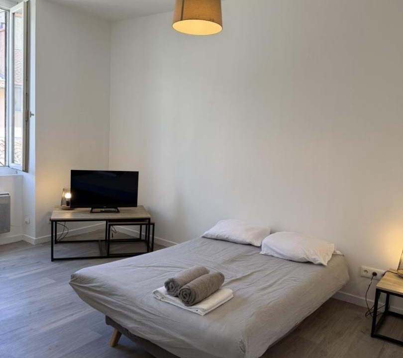 Photo of Bedroom in Valence