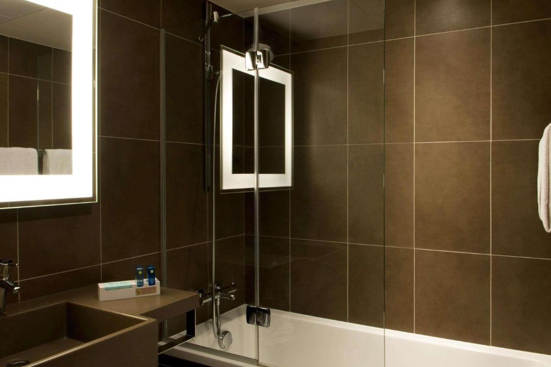 Photo of Bathroom in Palaiseau