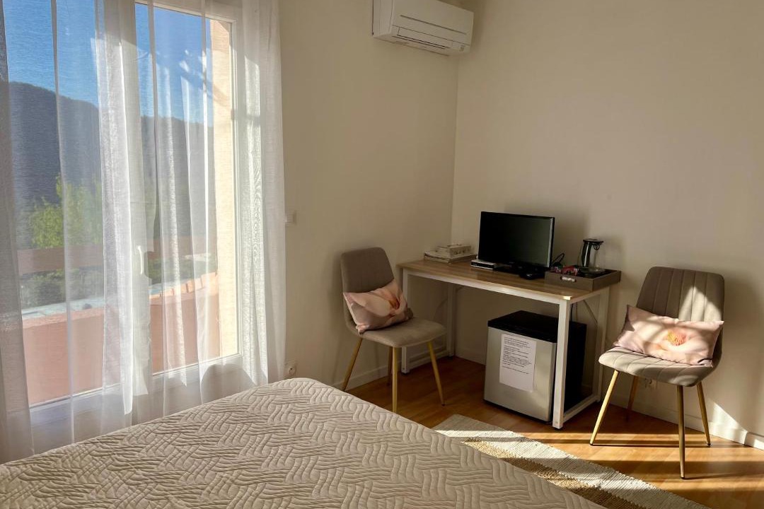 Photo of Bedroom in Vesseaux