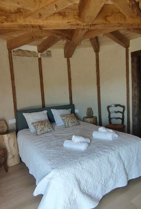Photo of Bedroom in Castelnau-de-Mandailles