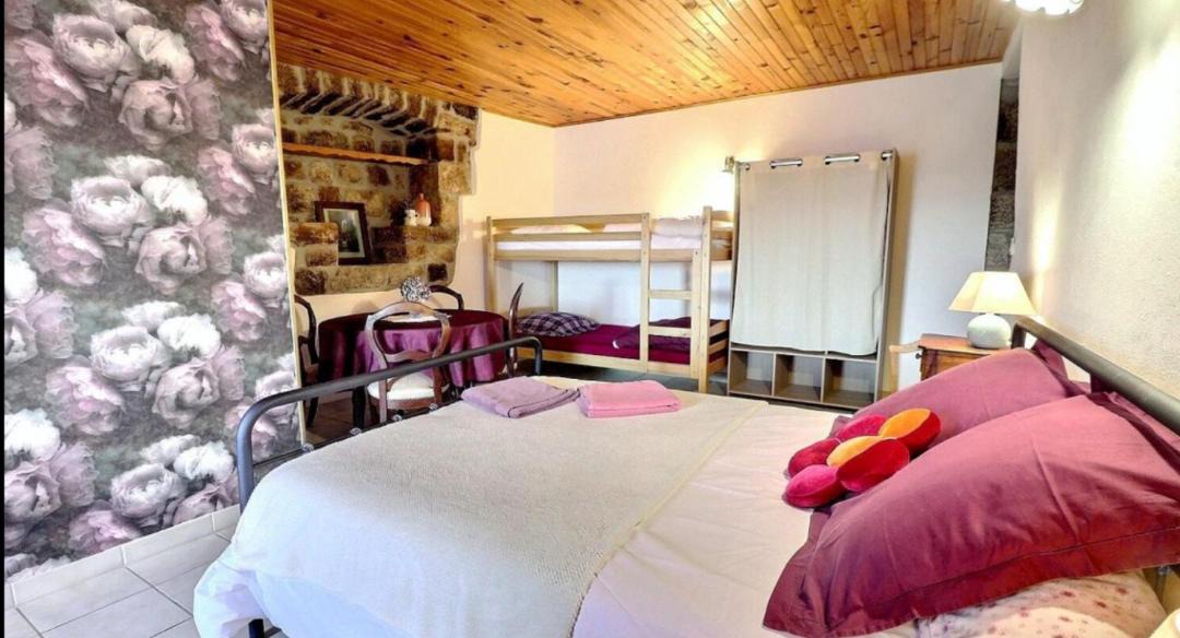 Photo of Bedroom in Chazeaux