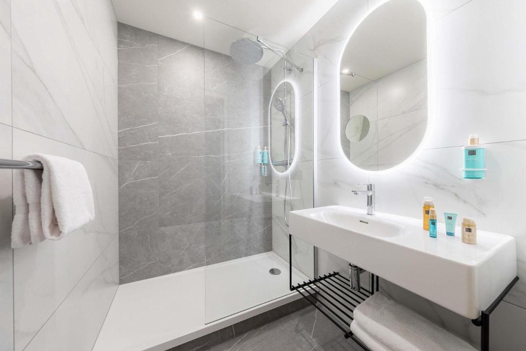 Photo of Bathroom in Le Kremlin-Bicetre